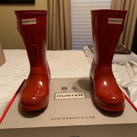 Hunter Short Rainboots - Red (Sz 6) - Picture 1 of 8